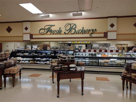 The estimated total pay for a Deli-Bakery at Kroger is 27 per hour. . Kroger baker